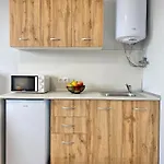Hello Budget Free Parking & Wifi Apartament *