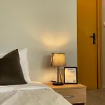 Apartament Hello Budget Free Parking & Wifi