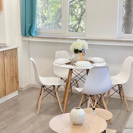 Hello Budget Free Parking & Wifi *