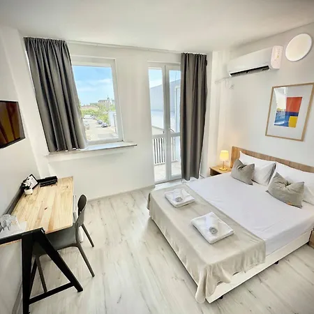 Hello Budget Free Parking & Wifi Appartement *