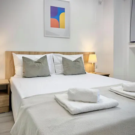 Apartment Hello Budget Free Parking & Wifi