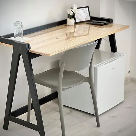 Apartment Hello Budget Free Parking & Wifi *