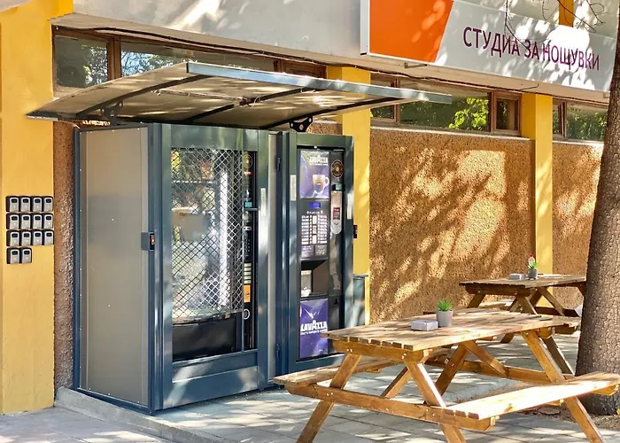 Hello Budget Free Parking & Wifi Апартамент