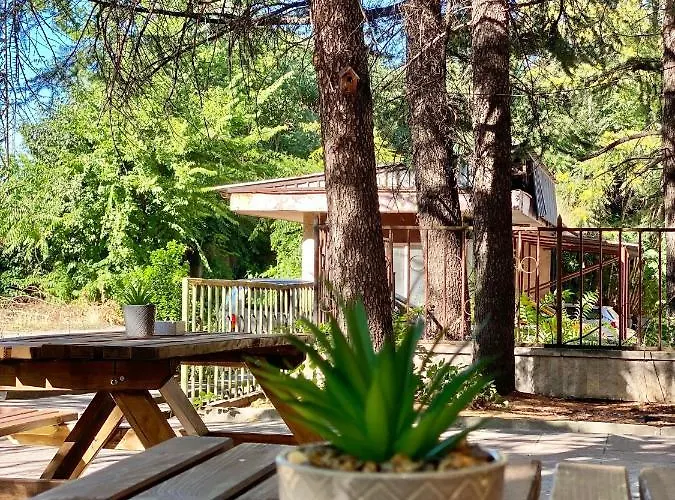 Апартамент Hello Budget Free Parking & Wifi Стара Загора