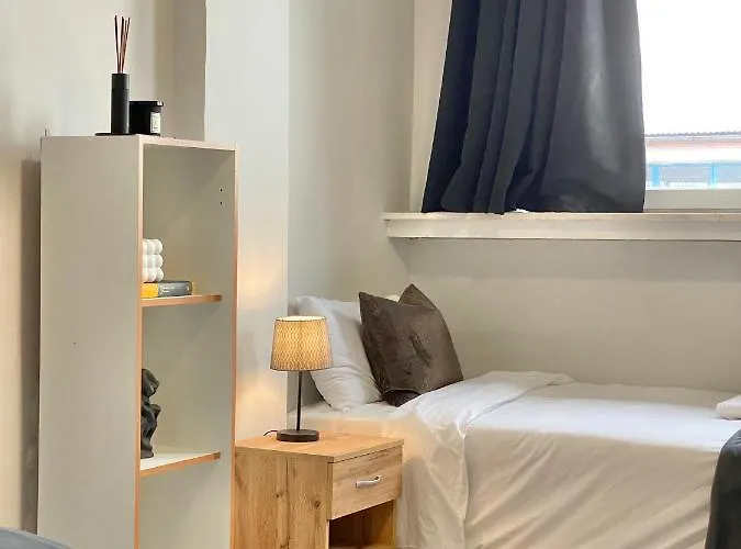 Hello Budget Free Parking & Wifi Апартамент *