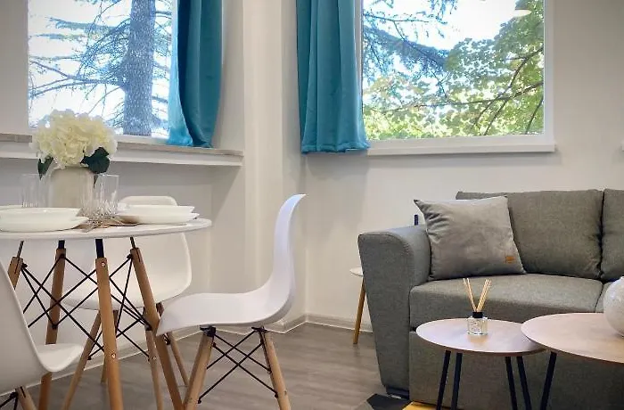 Апартамент Hello Budget Free Parking & Wifi